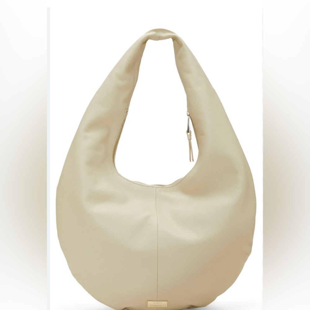 Vince Camuto Abner Leather Hobo Bag with Duffle Bag

Color:Swan
